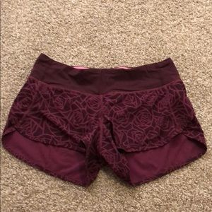 Lululemon Speed Up Shorts 2.5